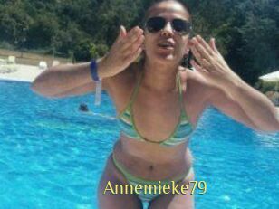 Annemieke79